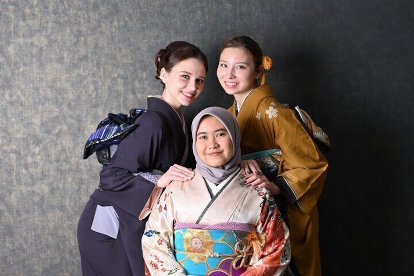 Kimono Rental plus Beauty Set with Photoshoot