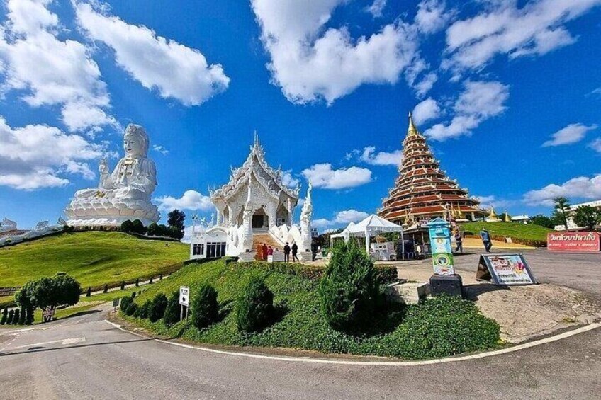 Full Day Chiang Rai 3 Temples White, Blue,Big Bhudha Temples