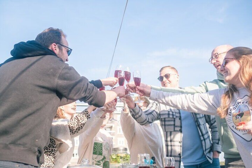 Floating Terrace: Appetizers and Drinks at Paterswoldsemeer