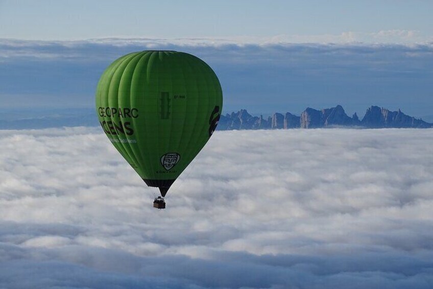 Hot Air Ballooning and Sailing Adventure Tour from Barcelona