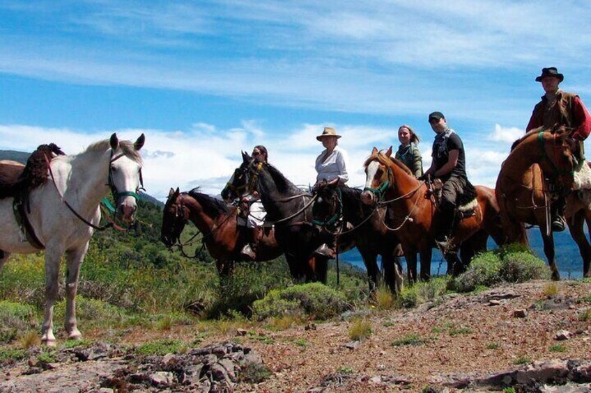4-Hour Kemer Horse Riding Tour for Animal Lovers