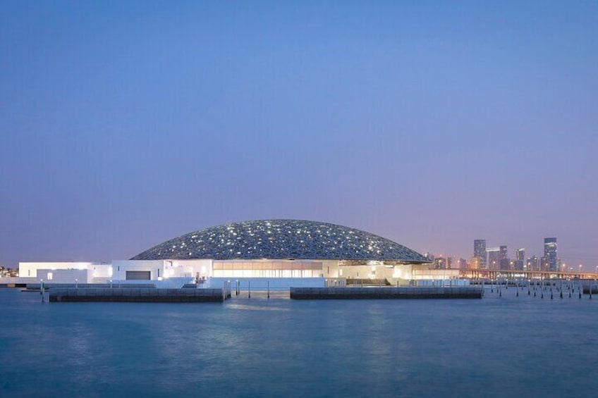 Where art meets horizon: Louvre Abu Dhabi's captivating landscape