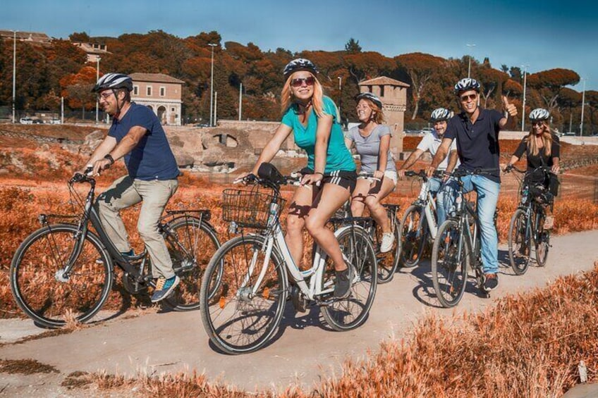 Appian Way e-bike tour from the Circus Maximus 