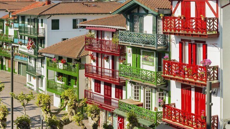 Private Full day: Hondarribia & San Sebastian from Bilbao