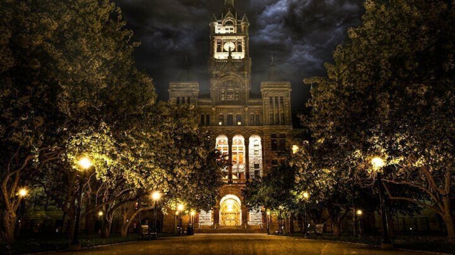 Haunted tales come to life in the dead of night, with our Salt Lake City's Ghost Tour, promising thrills and shivers aplenty.