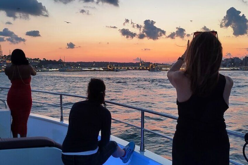 Bosphorus cruise sunset