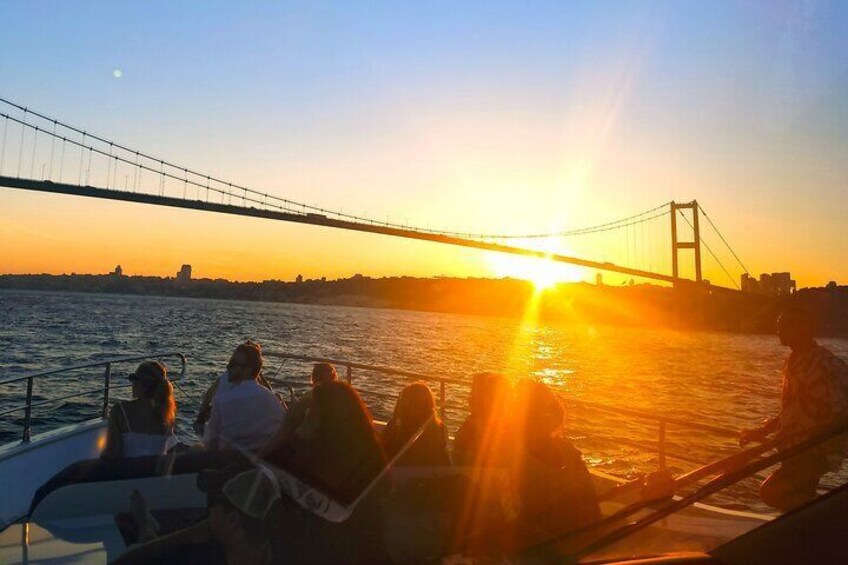 Velena Travel Bosphorus Sunset Cruise