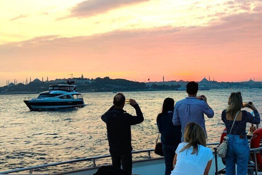 Velena Travel Bosphorus Sunset Cruise
