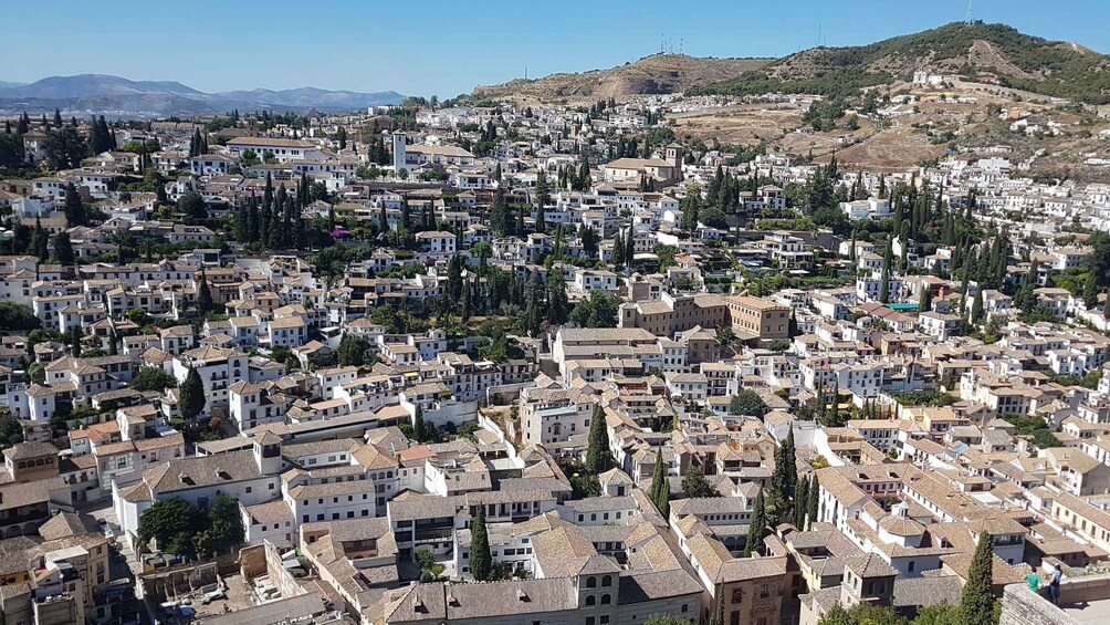 Picture 2 for Activity Granada: Albaicin and Sacromonte Districts Guided Tour