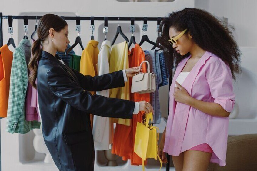 Tour with Fashion & Color Seasonal Analysis Expert