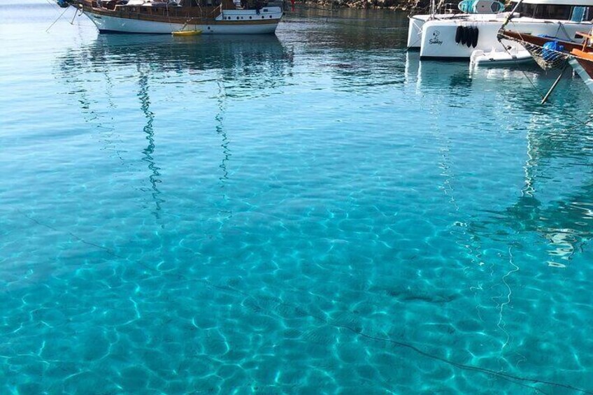 5 Hours Private Charter Boat Tour with Lunch in Bodrum