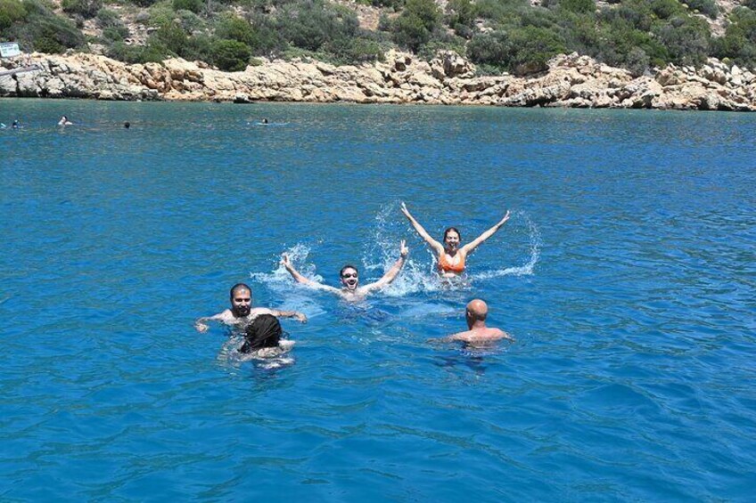 6 Hours Private Charter Boat Tour with Lunch in Bodrum
