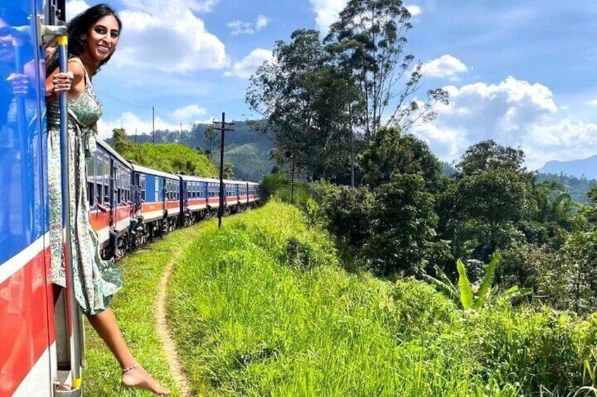 Kandy to Colombo Reserved Seat Train Tickets 