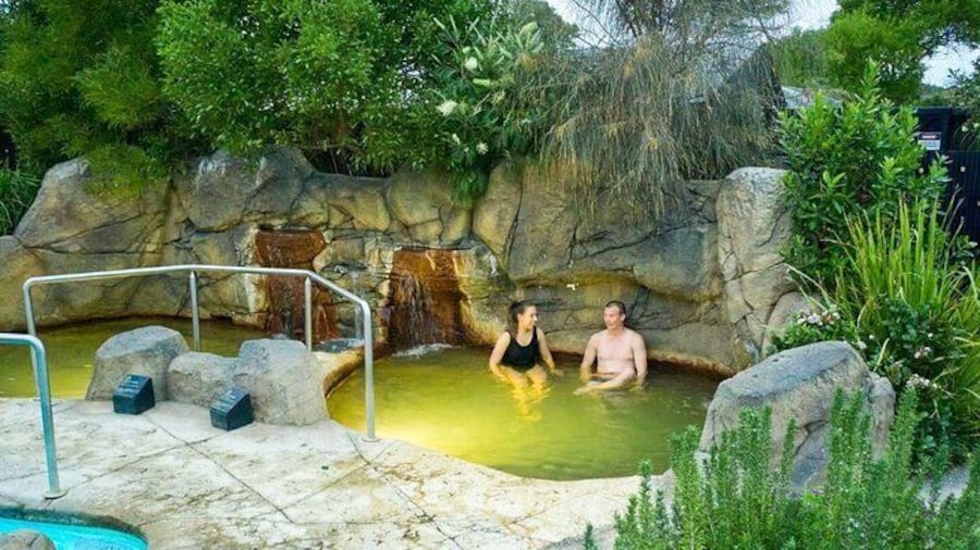 2-Hour Deep Blue Hot Springs in Warrnambool
