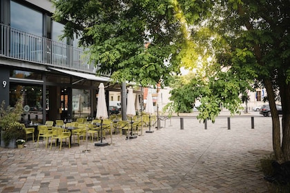 Berlin: Champagne Fine Dining Breakfast in Kreuzberg