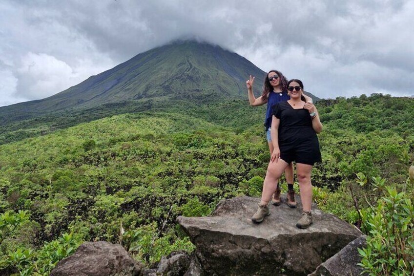 Private Guide Hanging Bridges, Fortuna Waterfall, Arenal Volcano 