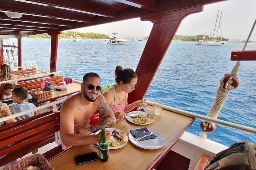 All-Inclusive Blue Lagoon & 3 Island Boat Tour with Food & Drinks