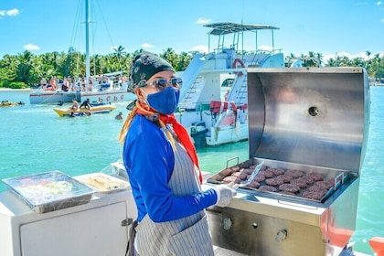 Punta Cana Private Boat (BBQ included)