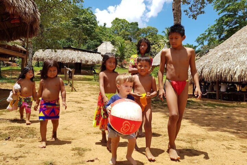 6-Hour Private Culture and Nature Tour in Embera Tribe