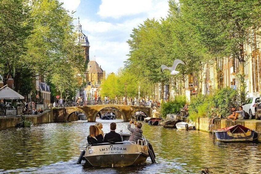 Private Tour From Brussels to Amsterdam, 2 hour stop in Utrecht