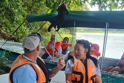 Monkey Island private Tour on Gatun Lake