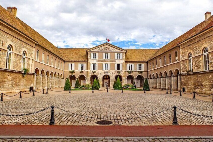 Beaune - Historic Guided Walking Tour