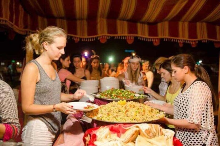 Experience Evening Desert Safari with BBQ Dinner in Dubai