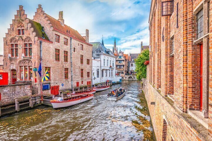 Private Transfer From Amsterdam To Bruges, 2 Hour Stop In Utrecht