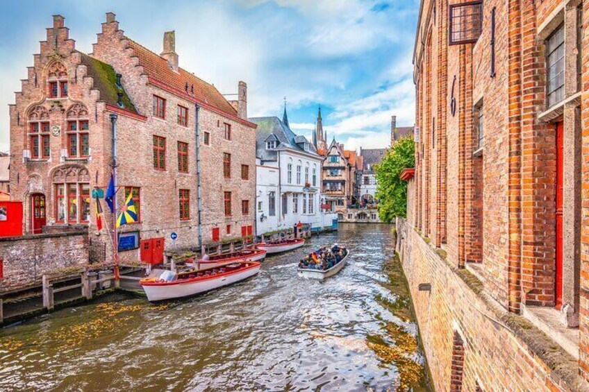 Private Transfer From Amsterdam To Bruges, 2 Hour Stop In Utrecht