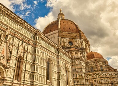 Florencia: Entrada al Duomo con la Cúpula de Brunelleschi