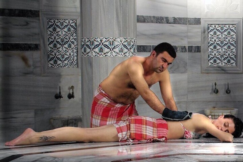 Private Tour in Ephesus and Traditional Turkish Bath from Port