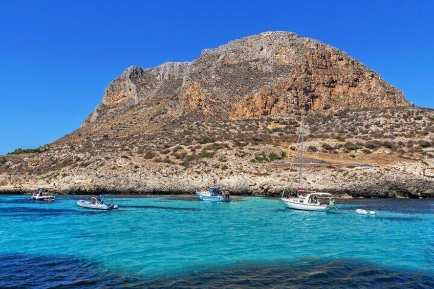 Favignana and Levanzo: Island tour by rib boat from Trapani