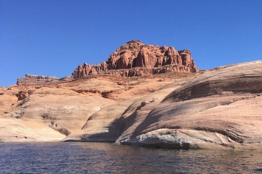 Lunch by the Colorado and maybe a dip in the cool ! 