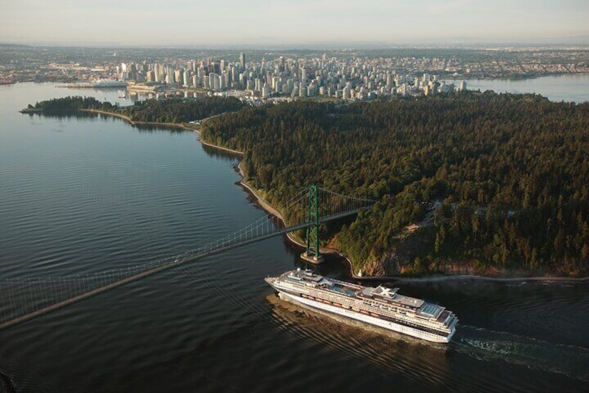 Pre/Post Cruise Helicopter Vancouver City Tour with Hotel Pickup