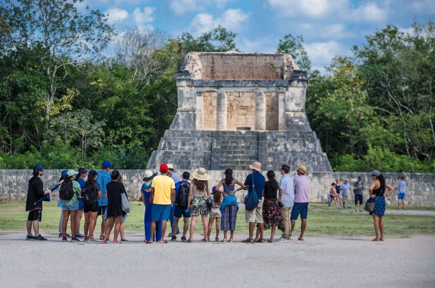 Chichén Itzá early access & Jungle Adventure in a 2-day combo tour