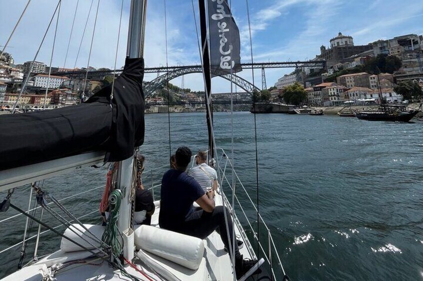 Charming tour of the Douro on a shared sailboat for up to 8 people