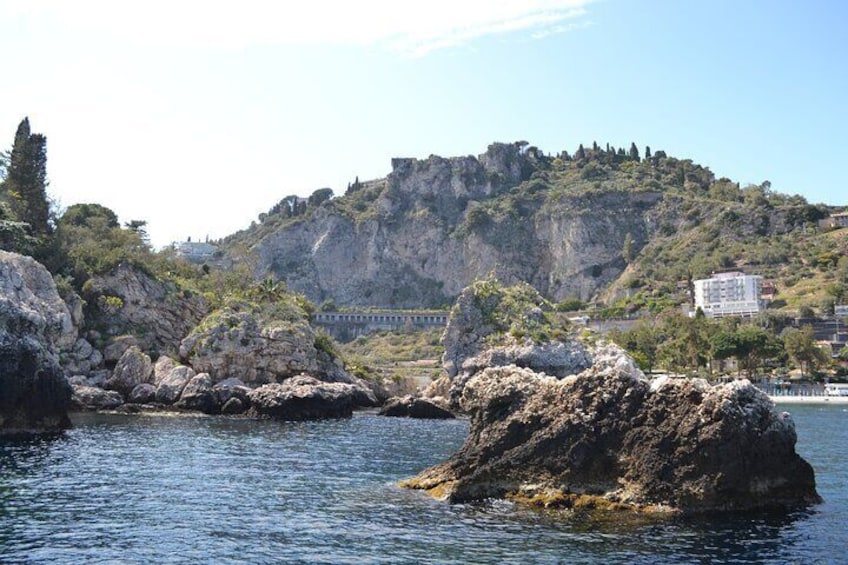 Tour to Baia di Taormina, Isola Bella and Naxos