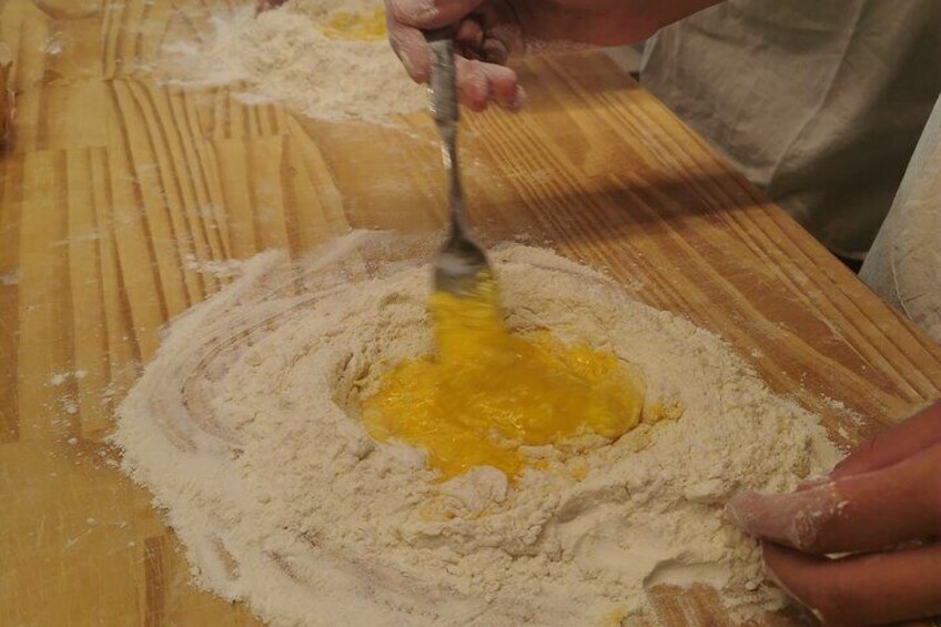 Mani In Pasta with Alessia