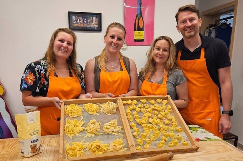 Mani In Pasta with Alessia