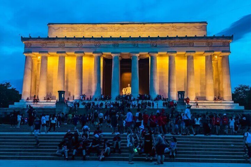 Abraham Lincoln Memorial.