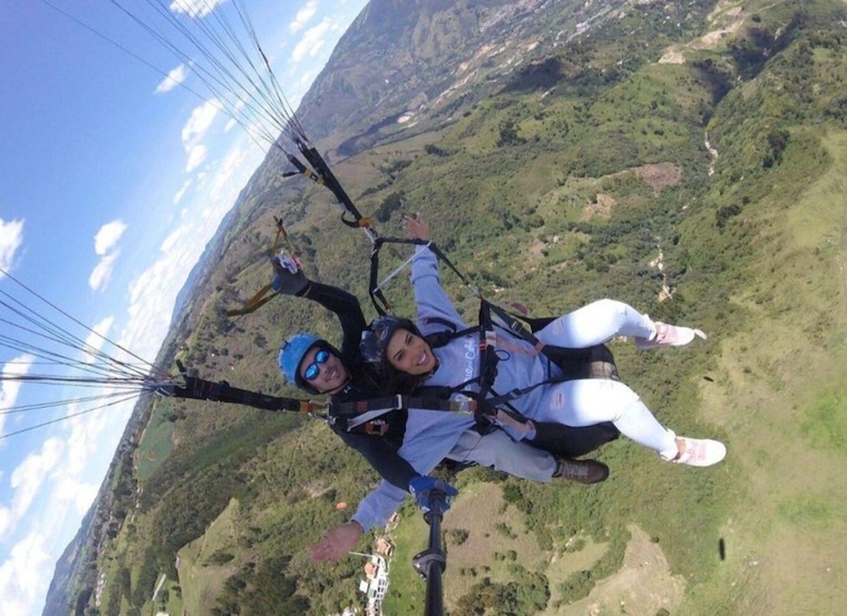 Picture 1 for Activity Paragliding Tour from Medellin with Free Videos and Photos