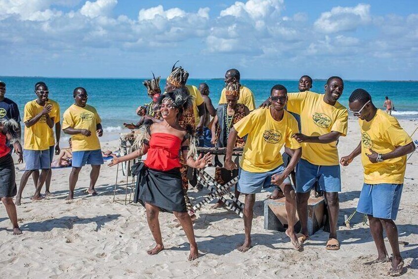 Full-Day Blue Lagoon and Sandbank Boat Tour from Zanzibar ( Safari blue)