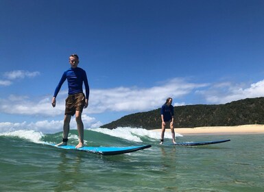 Rainbow Beach: 4x4 Beach Drive Adventure and Surf Lesson