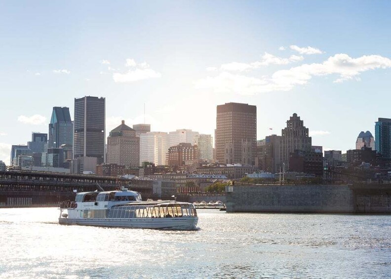 Picture 1 for Activity Montreal: Evening Lounge Cruise with Tapas