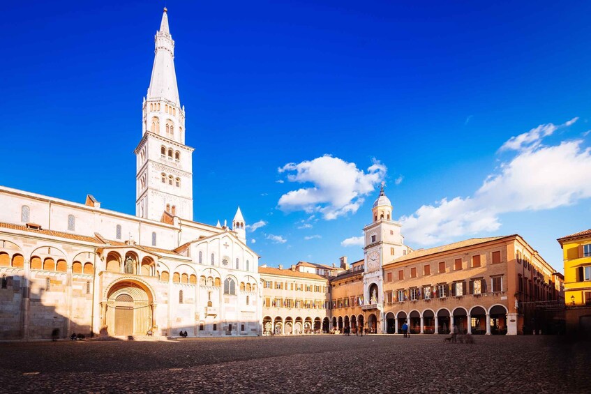 Modena City Walking Tour