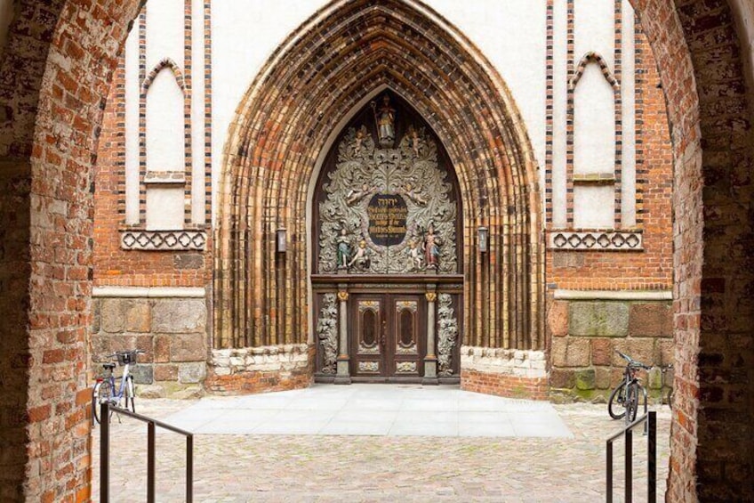 4 Hours Private Walking Tour in Old Town Stralsund