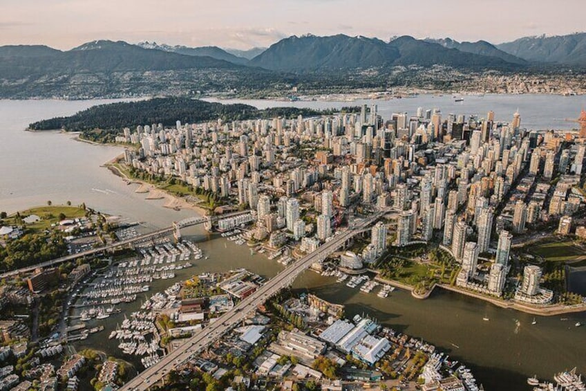 30 Minute Helicopter Tour of Vancouver City 