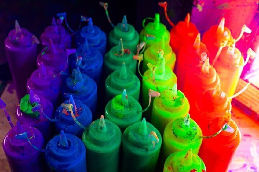 Glow in the Dark Splatter Paint Experience 