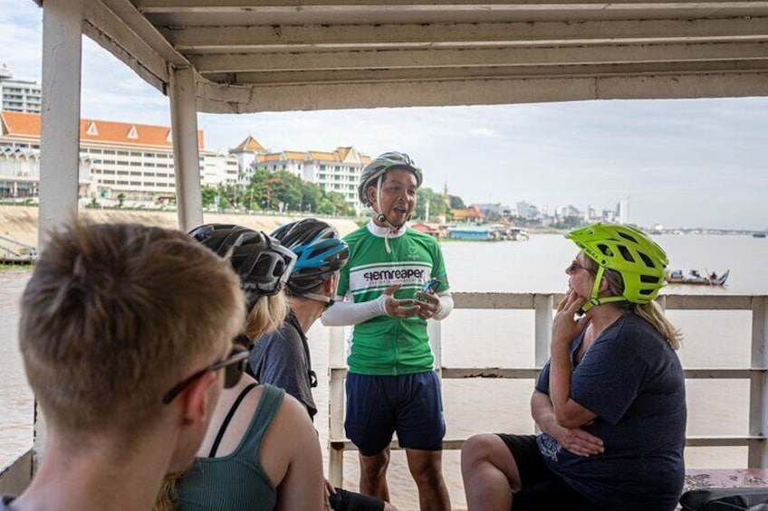 Phnom Penh: Cycle the Mekong Island