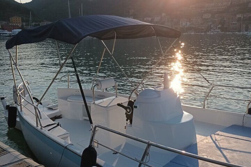 Sunset Boat Tour in Porto Venere
